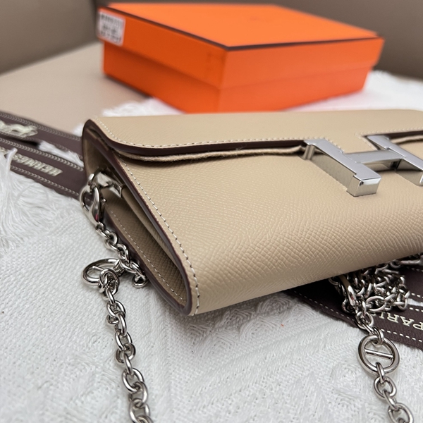 エルメス財布コピー側面デザイン